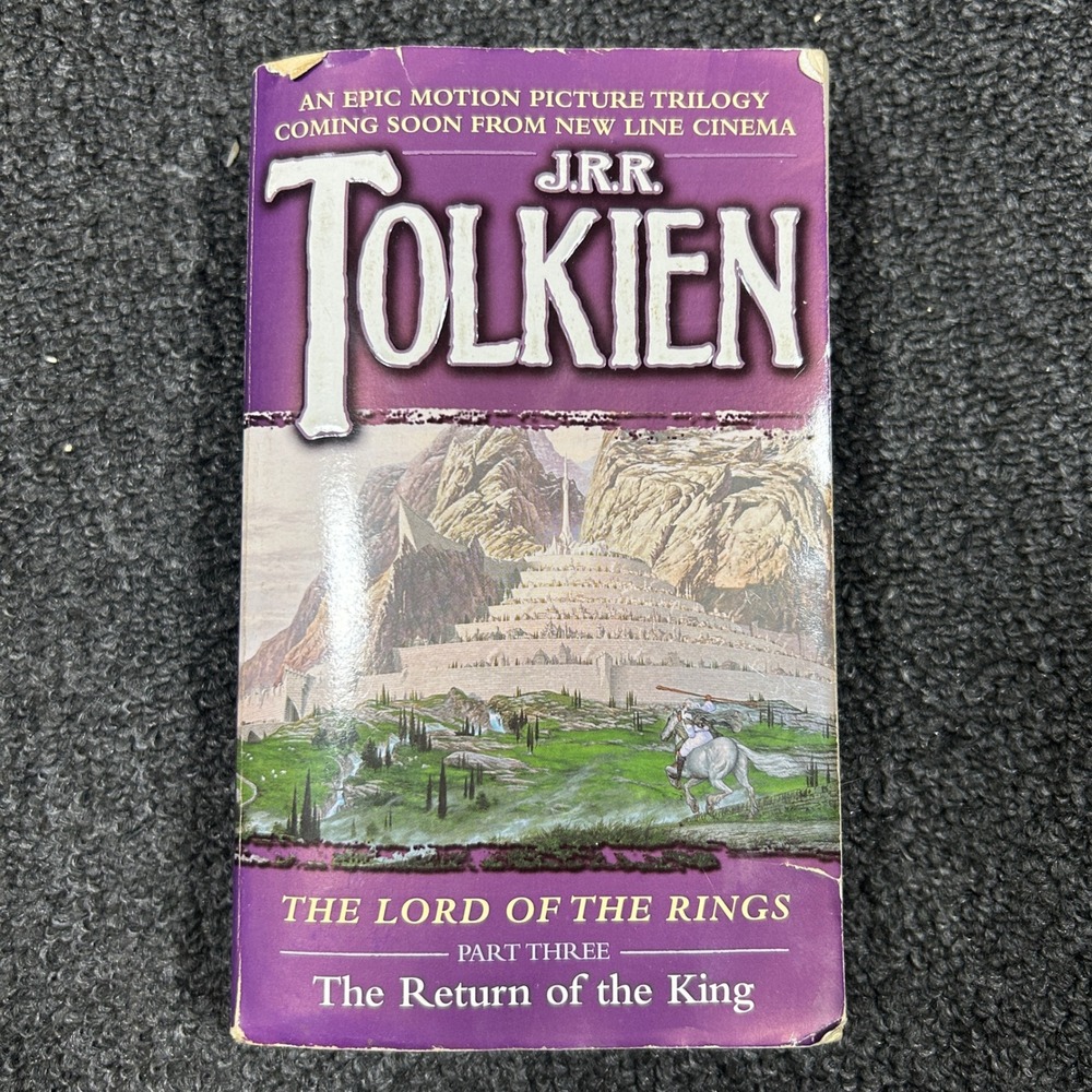 J.R.R. Tolkien The Return of the King Book Lord of the Rings Part 3 Paperback